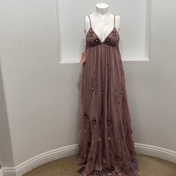 Dresses & Skirts - BHLDN Lavender Embroidery and Beads Embellished Maxi Jules  Gown Size 8